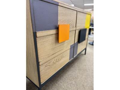 DESTOCKAGE - Commode chêne 2 portes 2 tiroirs 2